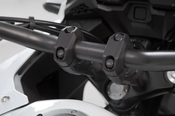 KTM 990 Adventure [2013] - styrhållare för Ø 28 mm styre, 30 mm ökning, version LEH.00.039.24100.20/B - bild 3