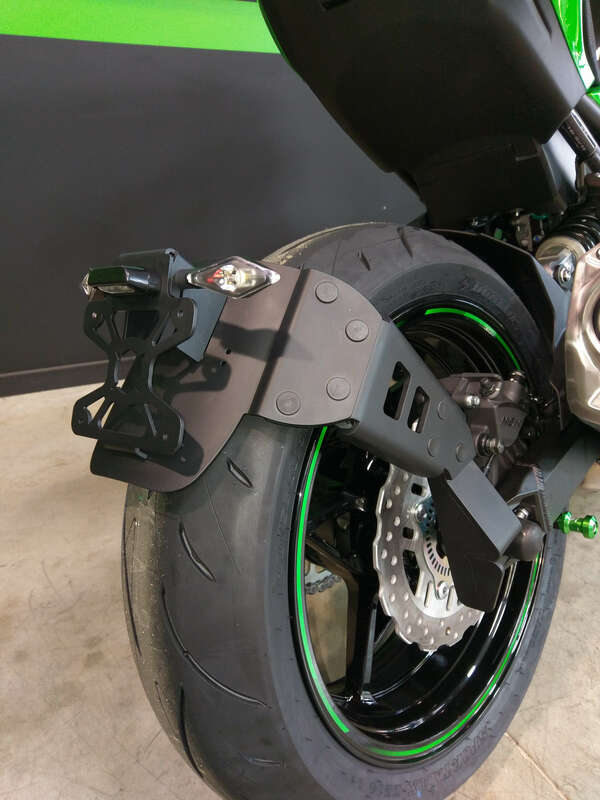 Kawasaki Z 900 [ACCESS DESIGN] - Kennzeichenhalter auf Radhöhe schwarz Kawasaki Z900