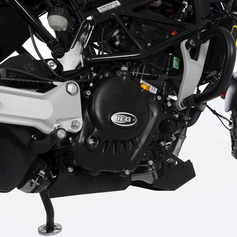 Ktm RC 125 ABS [2022-2026] - Race Series Rechte Kurbelgehäusedeckelschutz (Kupplung) - Schwarz Husqvarna Svartpilen 125