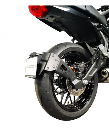 Kawasaki Z 650 [ACCESS DESIGN] - ''Hjulmonterad'' registreringsskylthållare - Svart Kawasaki Z650RS