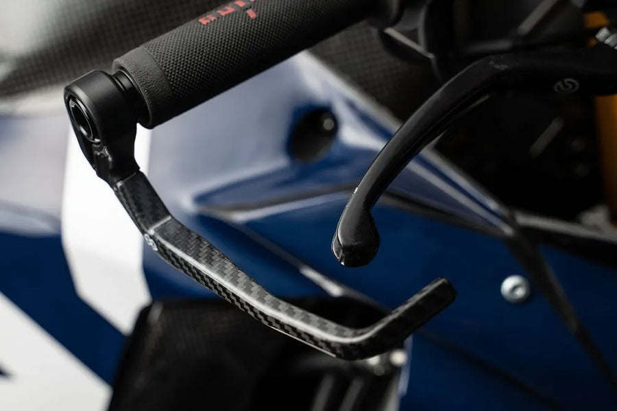 ducati monster 600 [GILLES TOOLING] – Karbon-Bremshebelschutz