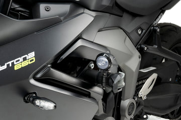 TRIUMPH DAYTONA 660 [2025] – Krockskydd R19 – Svart