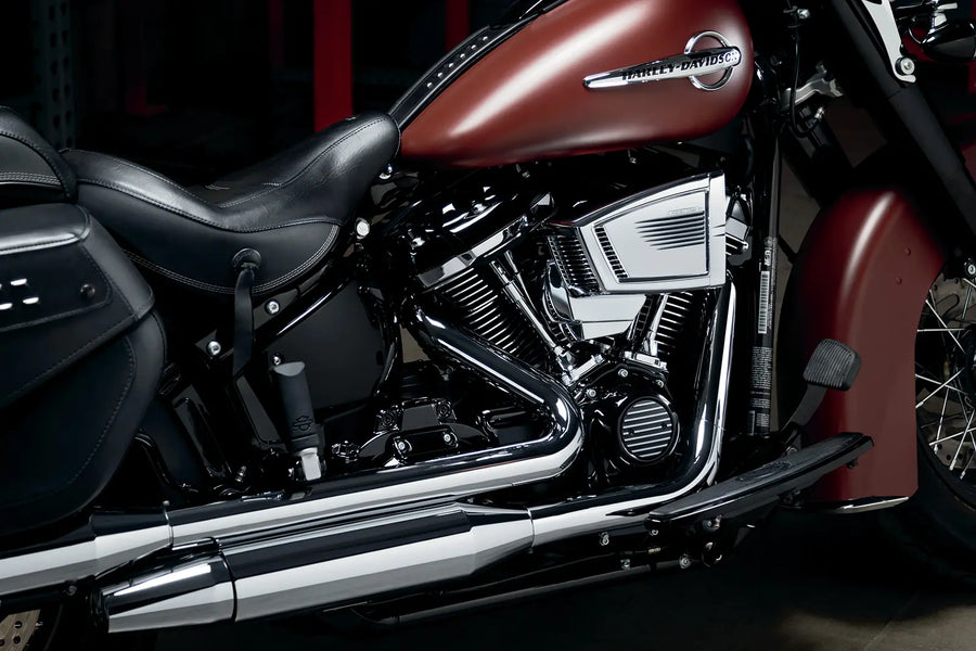 Harley-Davidson Low Rider S [KURYAKYN] – Precision® Zierblende für Stößelblock