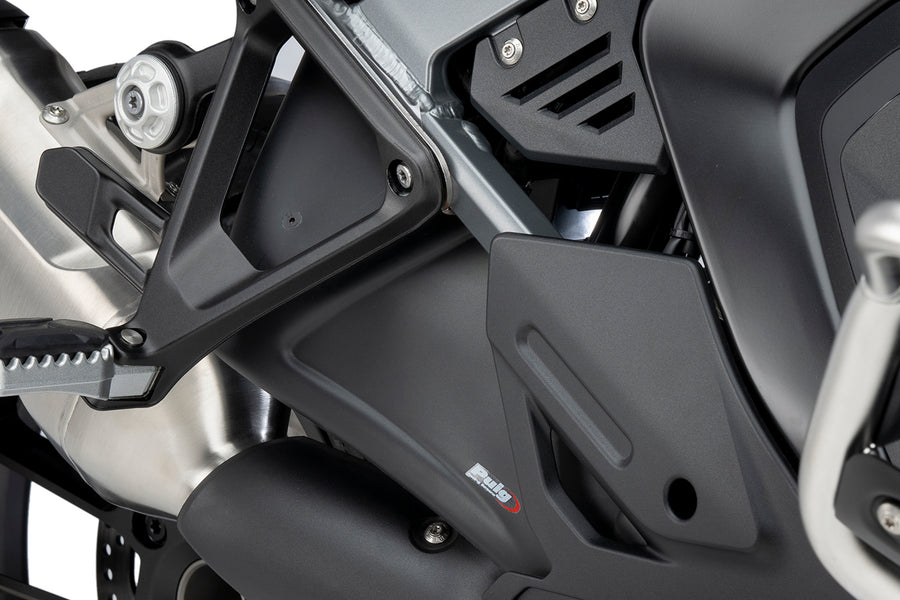 BMW R 1300 GS ADVENTURE [2025] – Seitenverkleidung unten – Carbon look