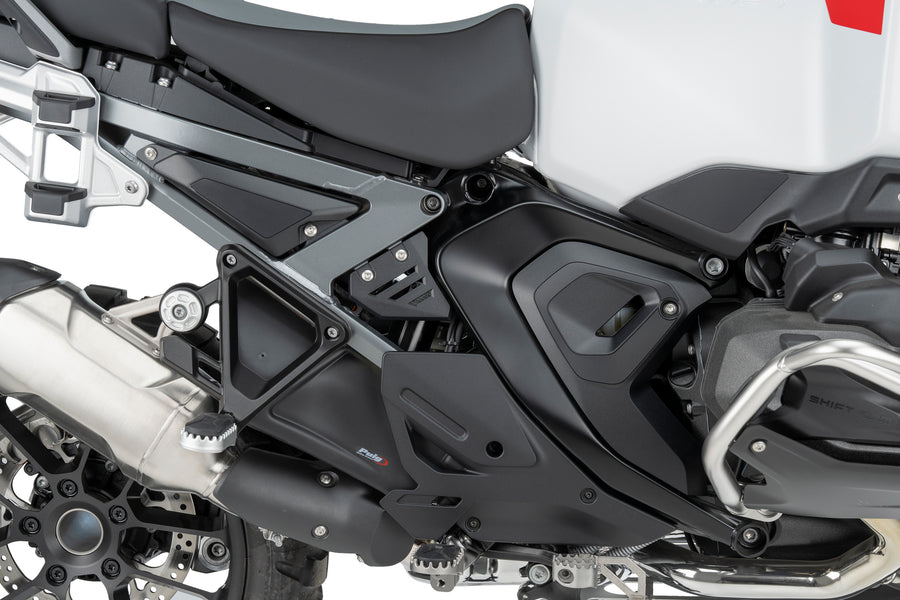 BMW R 1300 GS ADVENTURE [2025] – Seitenverkleidung unten – Carbon look