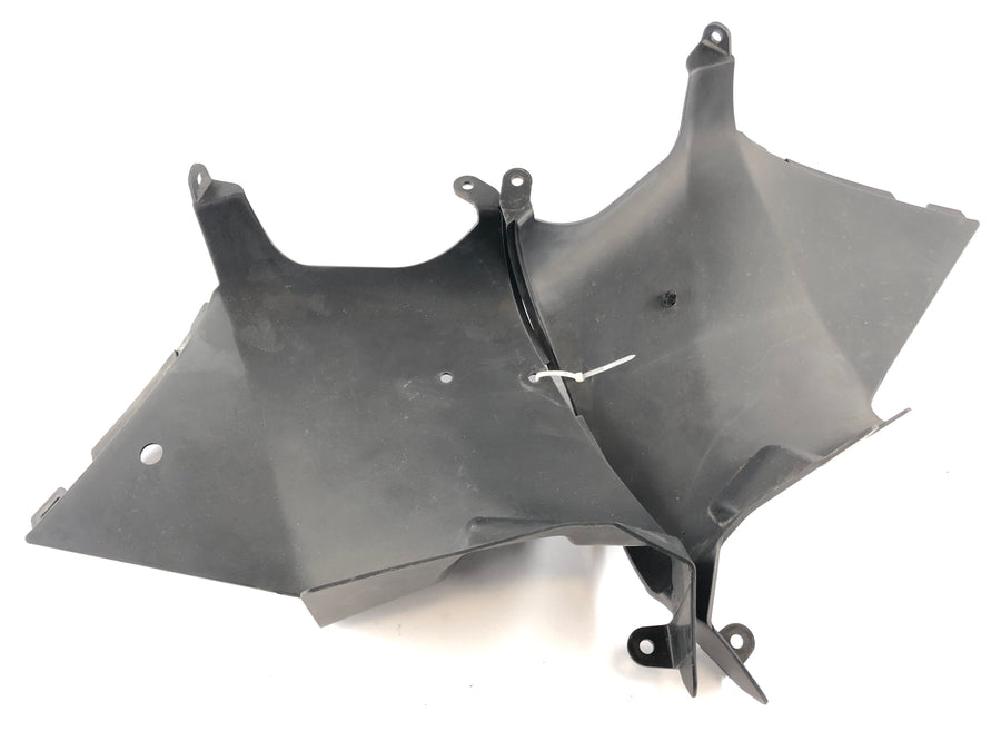 Honda VFR 800 FI RC46 [2000] - Clearing Interior Cladding Par