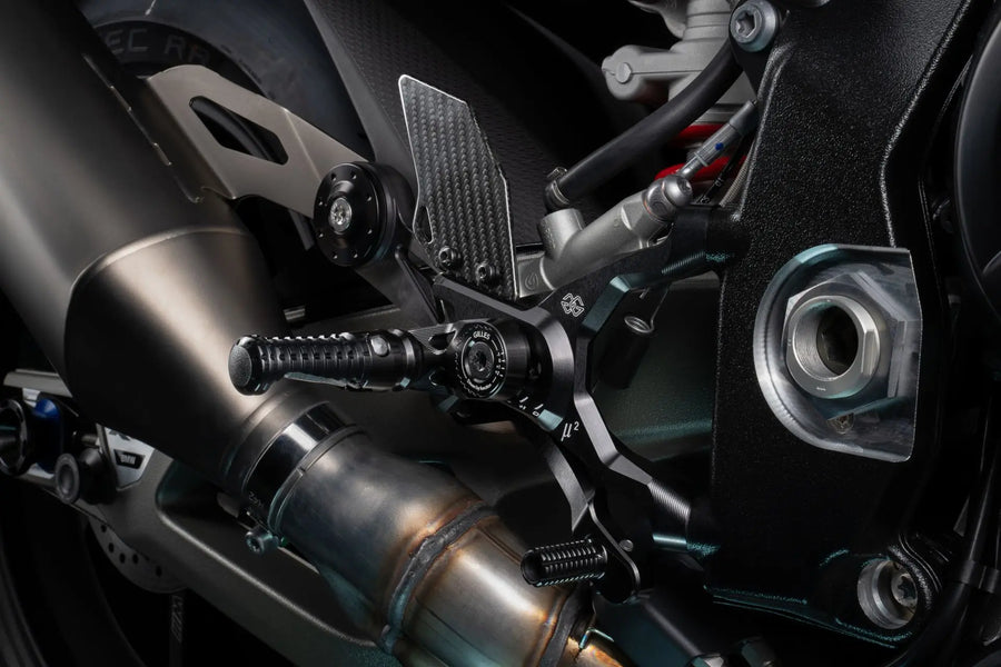 bmw s 1000 [GILLES TOOLING] – Zurückverlegte MUE2 Rastenanlage