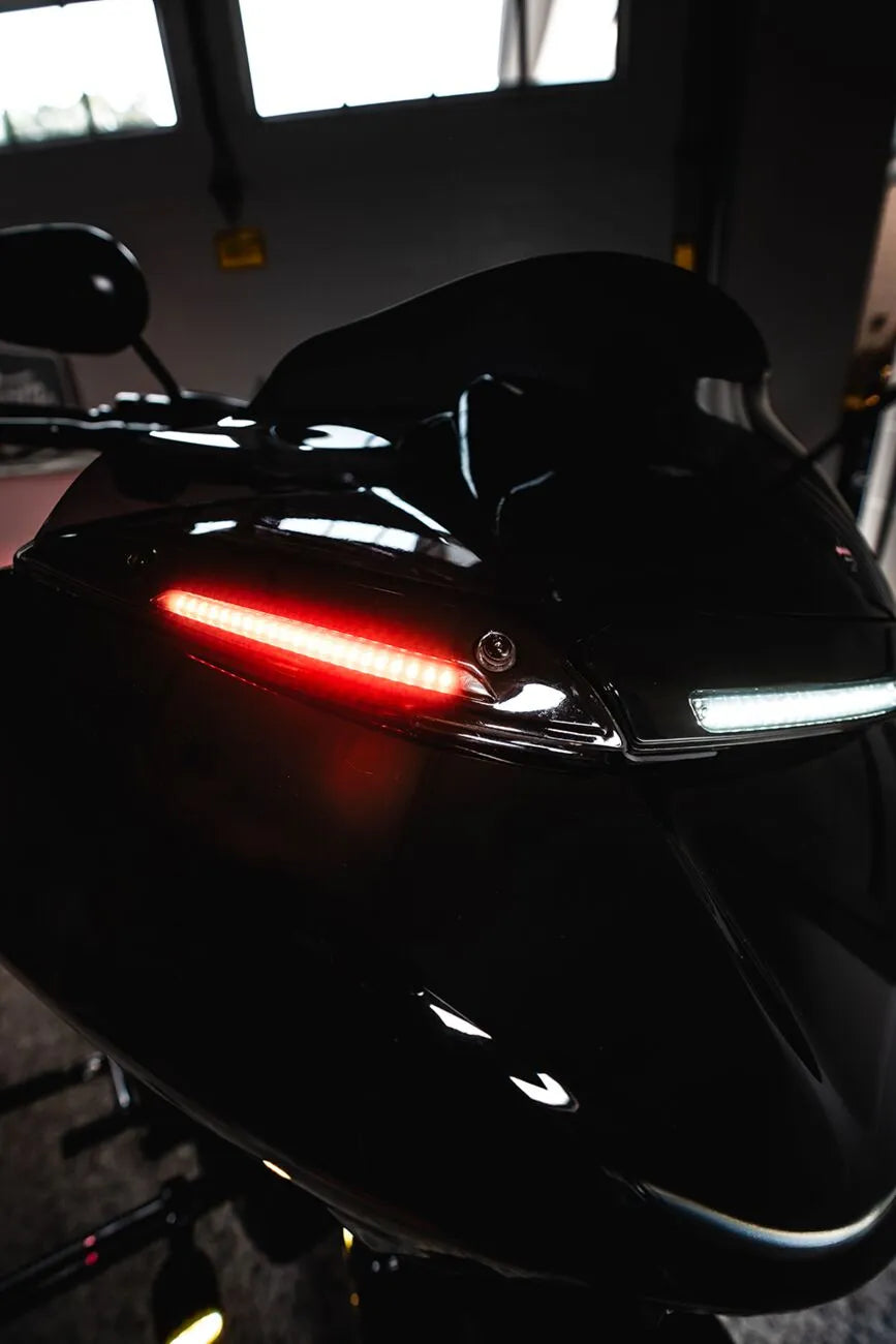 harley-davidson road glide st [CUSTOM DYNAMICS] – Genesis® 4 Dynamische LED Road Glide® Windschutzscheibenleiste