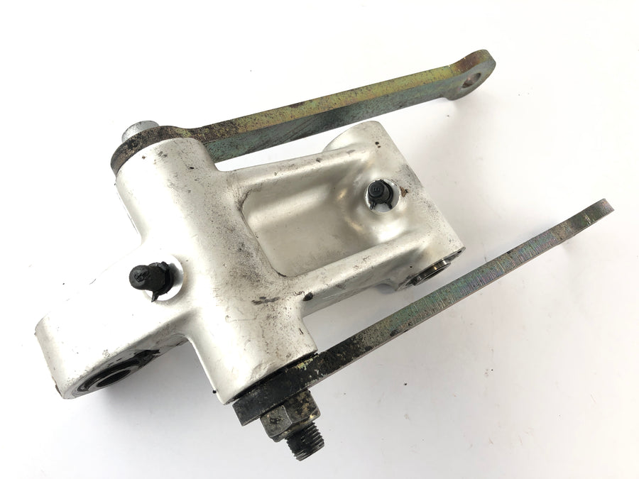 Triumph Tiger 900 T400 [1998] - rocker arm bone shock absorber
