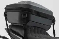 Moto Guzzi V 9 Roamer [SW-MOTECH] – Urban ABS Topcase Spanngurt-Variante mit Bodeneinsatz