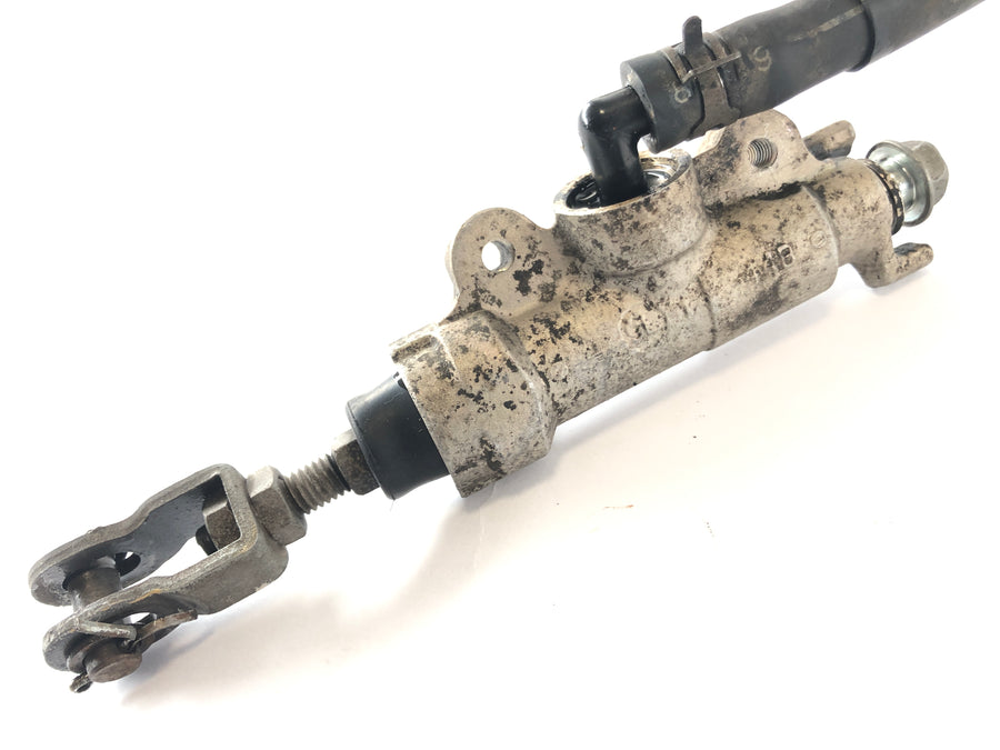 Suzuki DR 800 S SR42B [1991] - Bromspump bakom