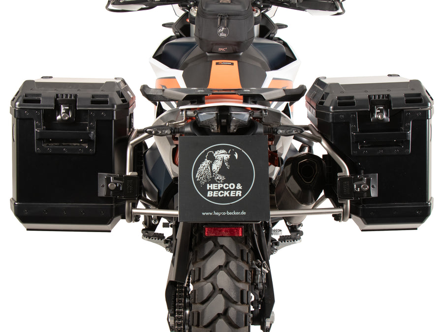 KTM 790 Adventure [2024-2026] - Kofferträgerset Cutout Edelstahl inkl. Xplorer Cutout schwarz Kofferset 40/37