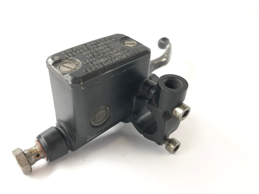 Ducati Paso 750 [1990] - Front brake lever fitting