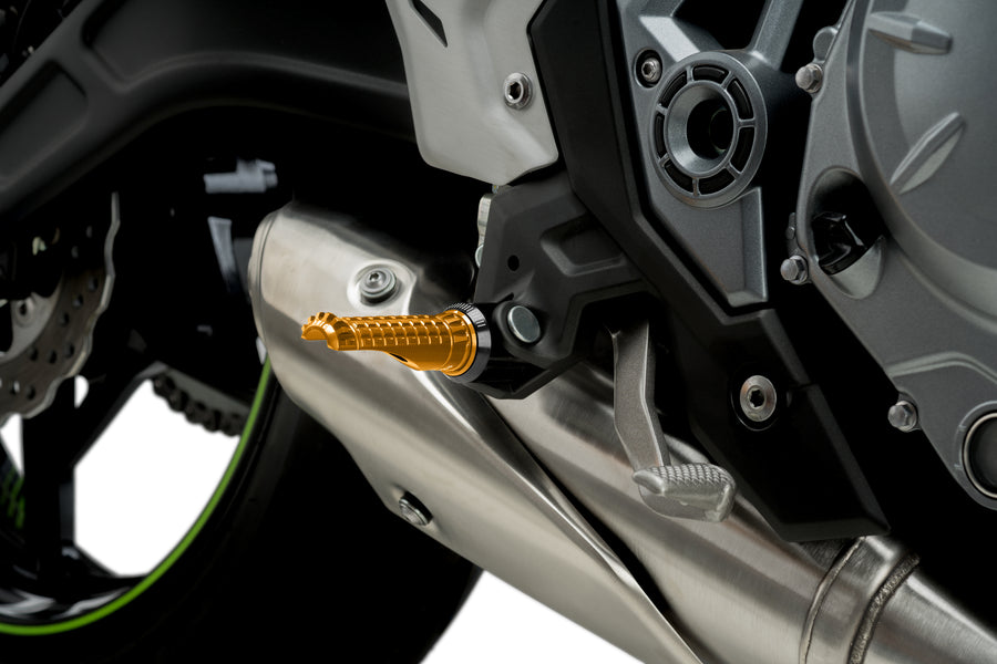 KTM RC 390 [2025] – R-Fighter footrests – titanium