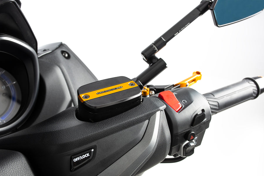 YAMAHA T-MAX 560 TECH MAX [2025] – Främre bromsvätskelock