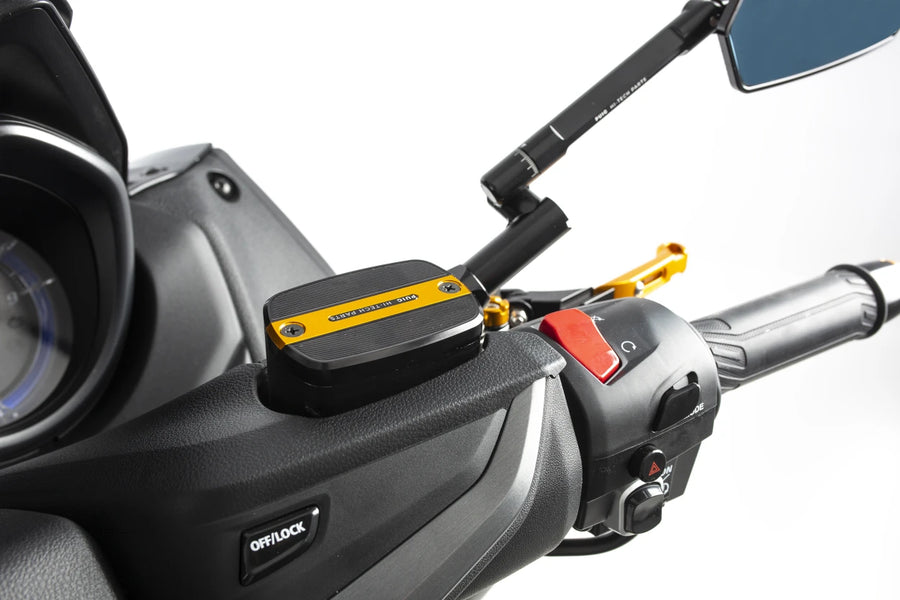 YAMAHA T-MAX 560 TECH MAX [2025] – Främre bromsvätskelock