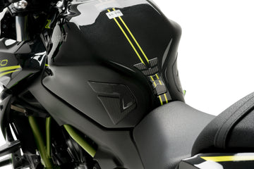 KAWASAKI Z 650 [2025] – Specifikt tankskydd – Carbon look