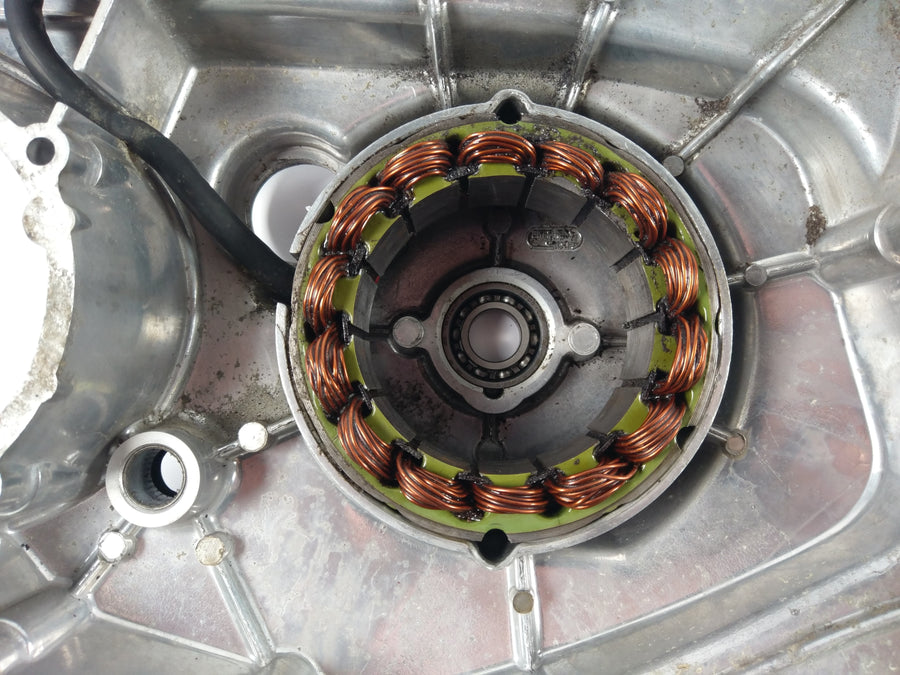 Ducatipah - Cagiva Alazzurra - Lätt maskiner med statormotorlockgenerator