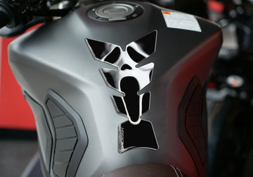 KTM RC 390 [2025] – Scream Tank Protector – Svart - 0