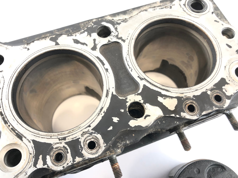 Suzuki Bandit GSF 650 S WVB5 [2005] - Cylinder med kolvar