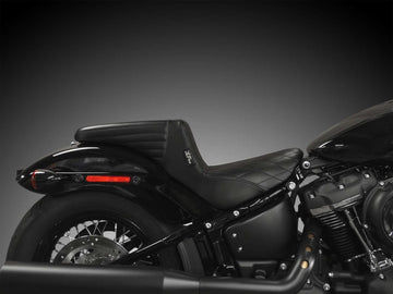 Harley Davidson FLSL [2018-2021] – Kickflip Sitz Gefaltete Naht Schwarzes Vinyl - 0