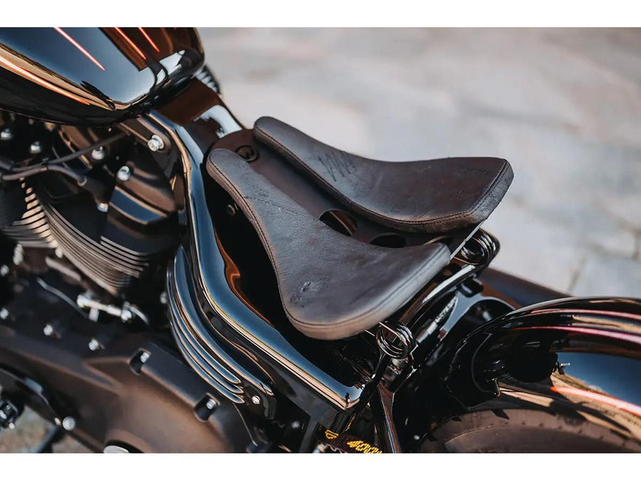 Harley Davidson FXBB [2018-2020] – Rahmenabdeckung für Solo-Federsitz Schwarz Glanz