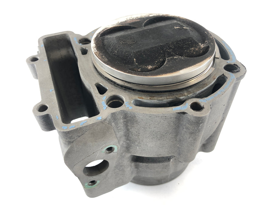 Husqvarna SMR 570 [2003] - Cylinder med kolvar