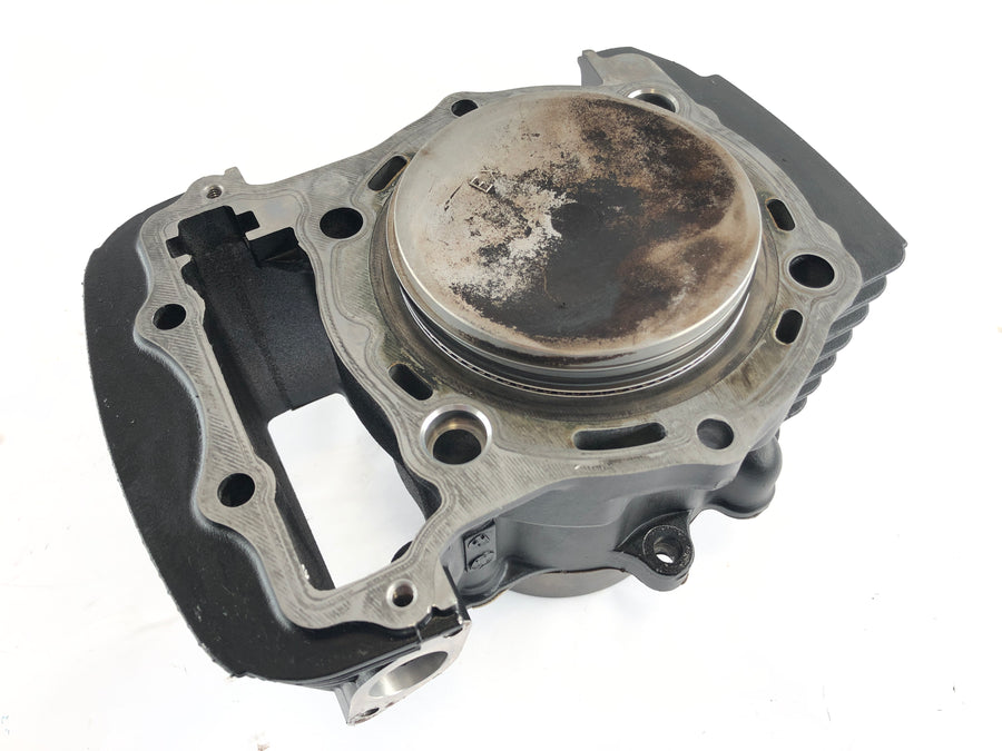 Kawasaki VN 1500 Classic VNT50D [2000] - Cylinder med kolvens framcylinder med kolvar