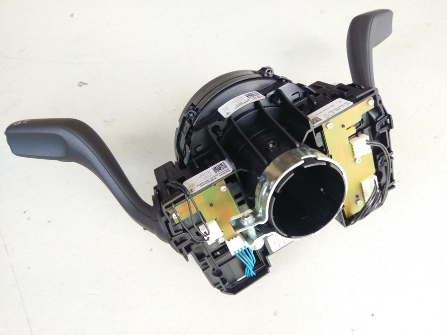 Porsche Panamera Turbo [2010] - Steering column switch