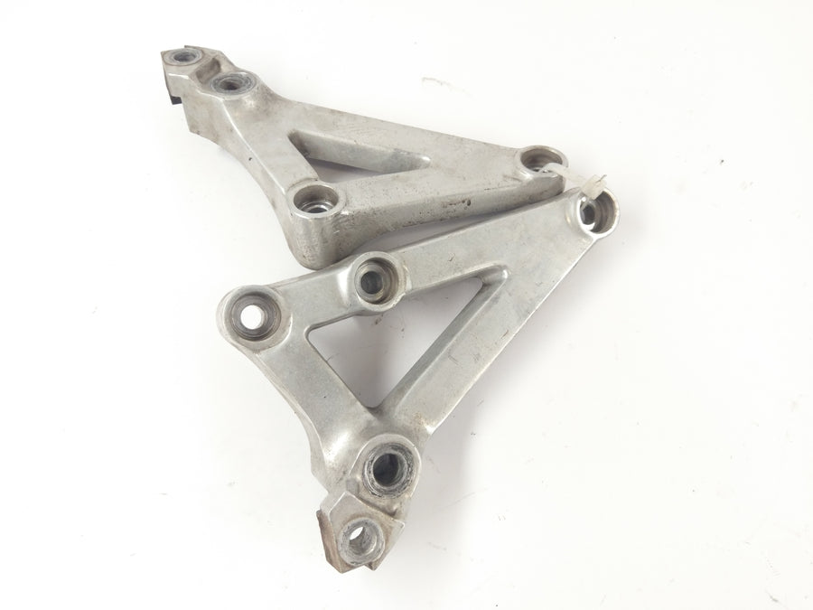 Honda CX 500 E PC06 [1982] - Footrest holder front