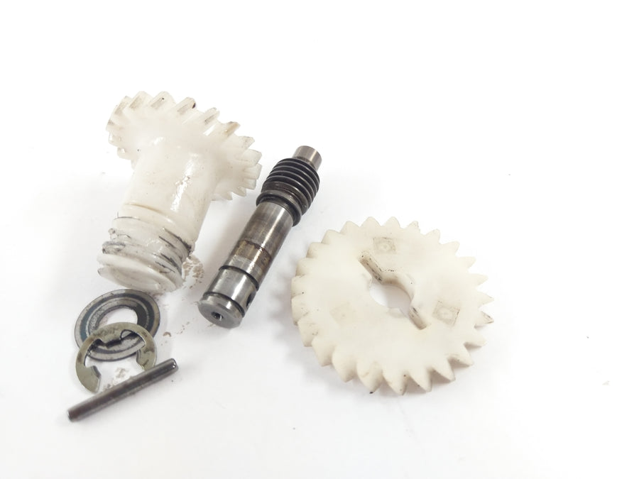 Yamaha DT 125 DE03 [2003] - Gear Oil Pump