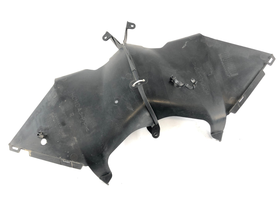 Honda VFR 800 FI RC46 [2000] - Clearing Interior Cladding Par