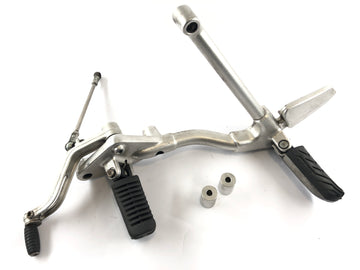 Moto Guzzi Stelvio 1200 8v [2011] - Footrest Holder till vänster med växelspaken