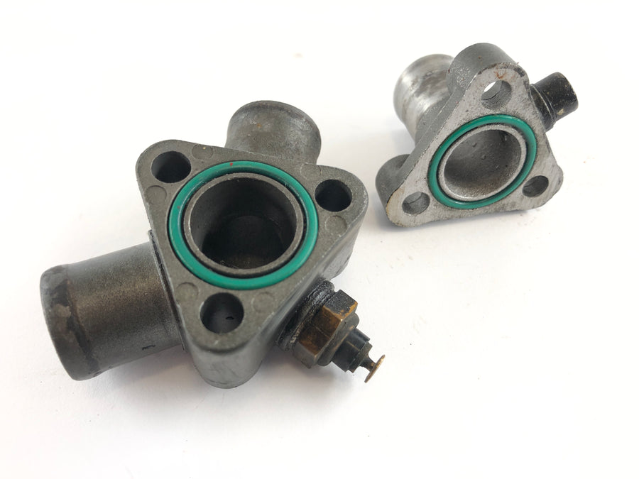 Ducati 888 Strada [1993] - Motorlock kylvattenfläns stående cylinder