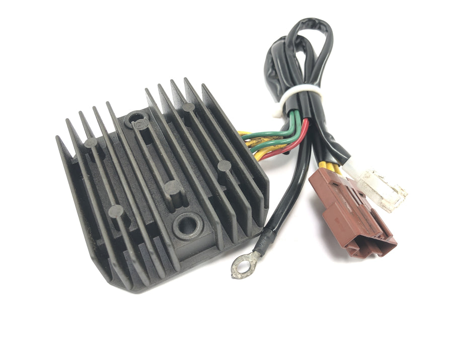 Husqvarna 701 Svartpilen [2019] - Spänningsregulator generator regulator likriktare