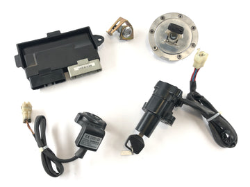 Honda VFR 800 RC46 [2005] - Locksmith Tändlåsetank CDI