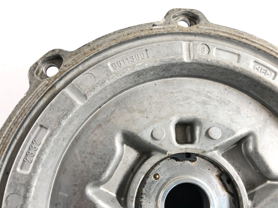 Kan på Spyder SM5 [2009] - Motorlock på vänster yttre kopplingslock