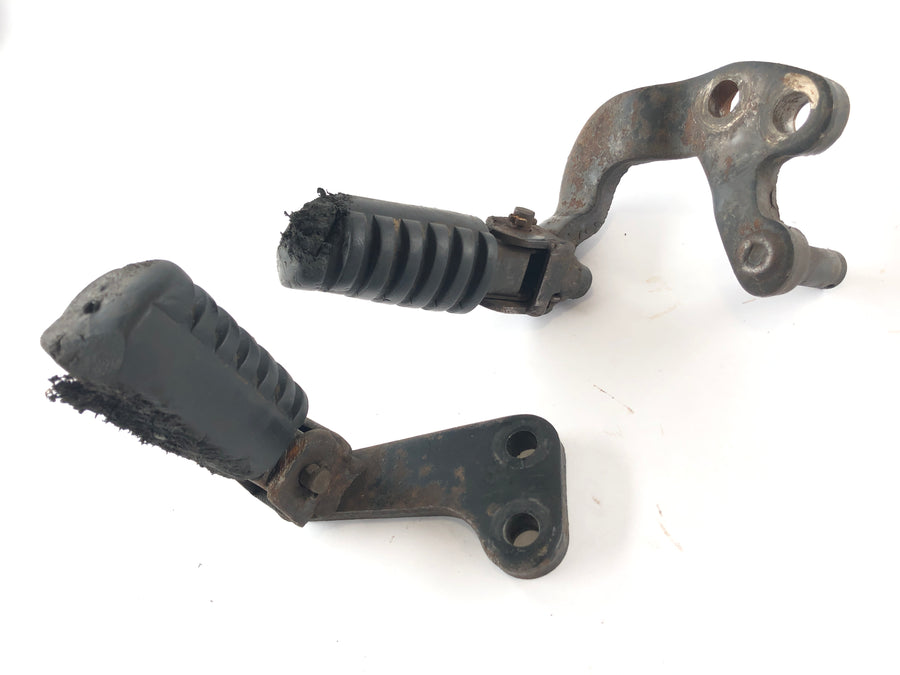 Yamaha XT 600 3TB [1991] - Footrests Driver footrests with holder