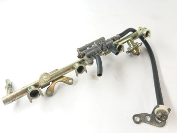 YAMAHA FJR 1300 A RP11 [2005] - FuelRail Fuel Line vid gasreglaget
