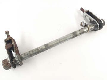 Benelli 504 Sport [1979] - Bakaxel med kedjespännare