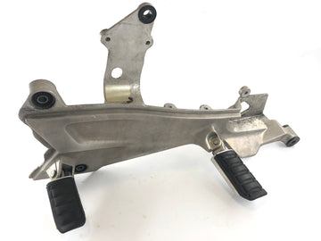 Honda ST 1100 SC26 Pan European [1990] - Rastenhalter Fußrasten links