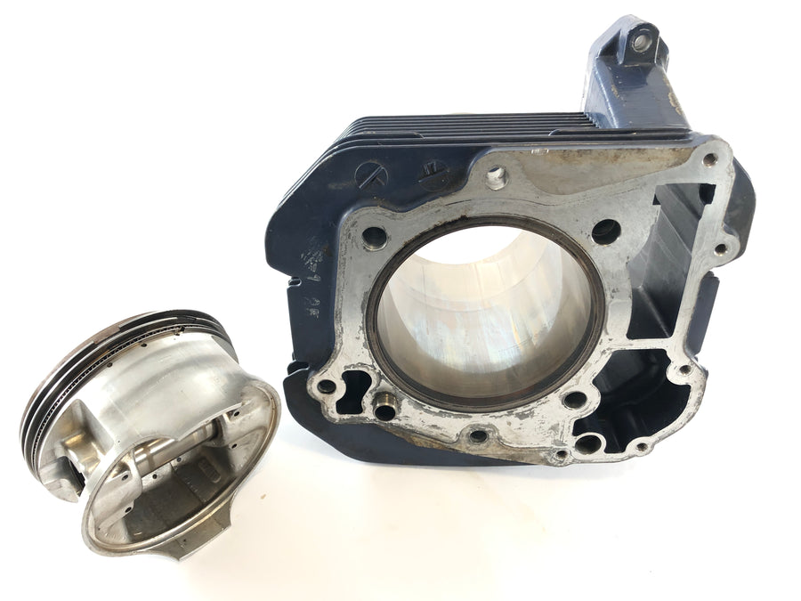 Suzuki DR 800 S SR42B [1991] - Cylinder med kolvar