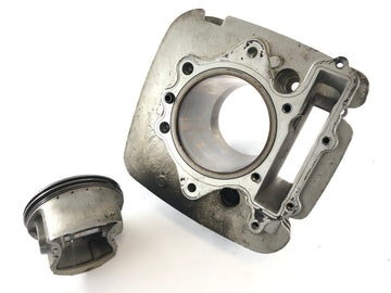 Yamaha TT 600 R DJ01 [2000] - Cylinder med kolvar - 0