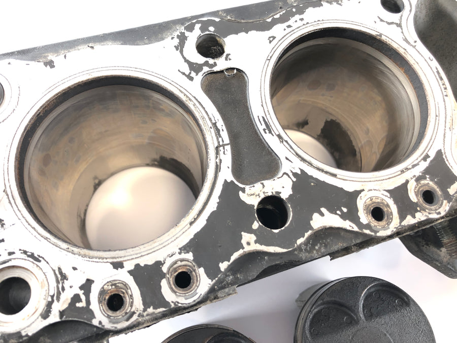 Suzuki Bandit GSF 650 S WVB5 [2005] - Cylinder med kolvar