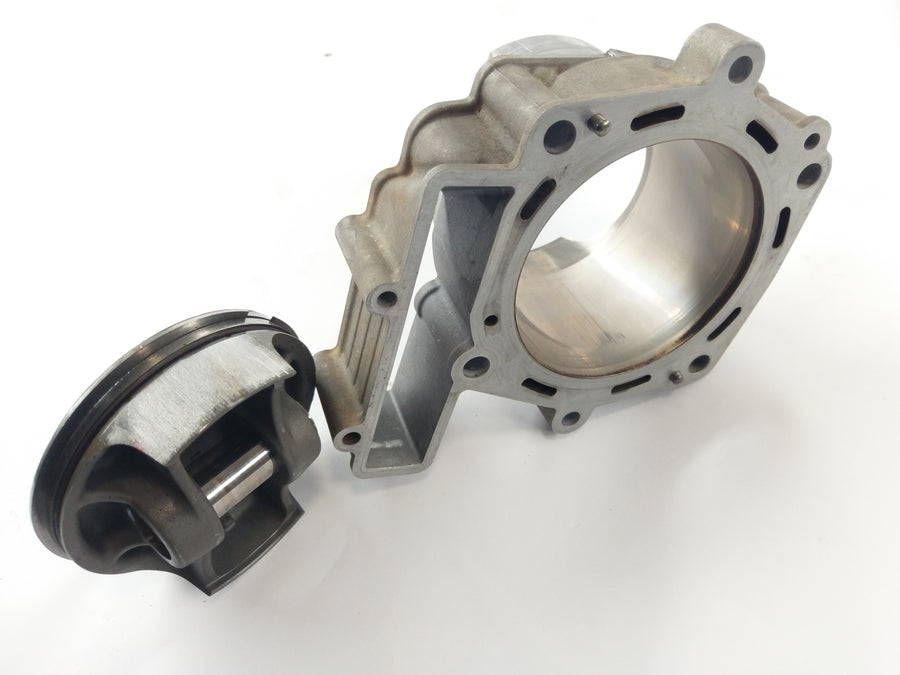 Husqvarna TE 449 A6 [2010] - Cylinder med kolvar