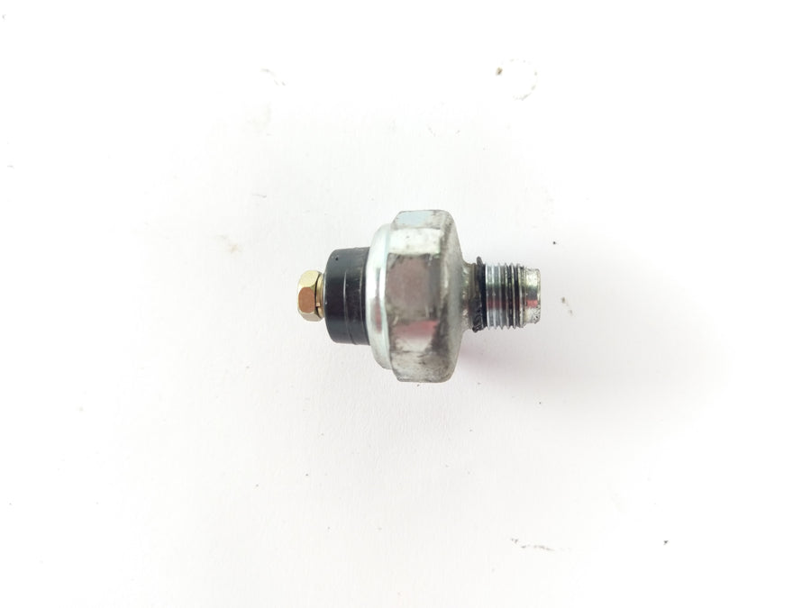 Honda CBR 900 RR SC50 - Oil pressure switch