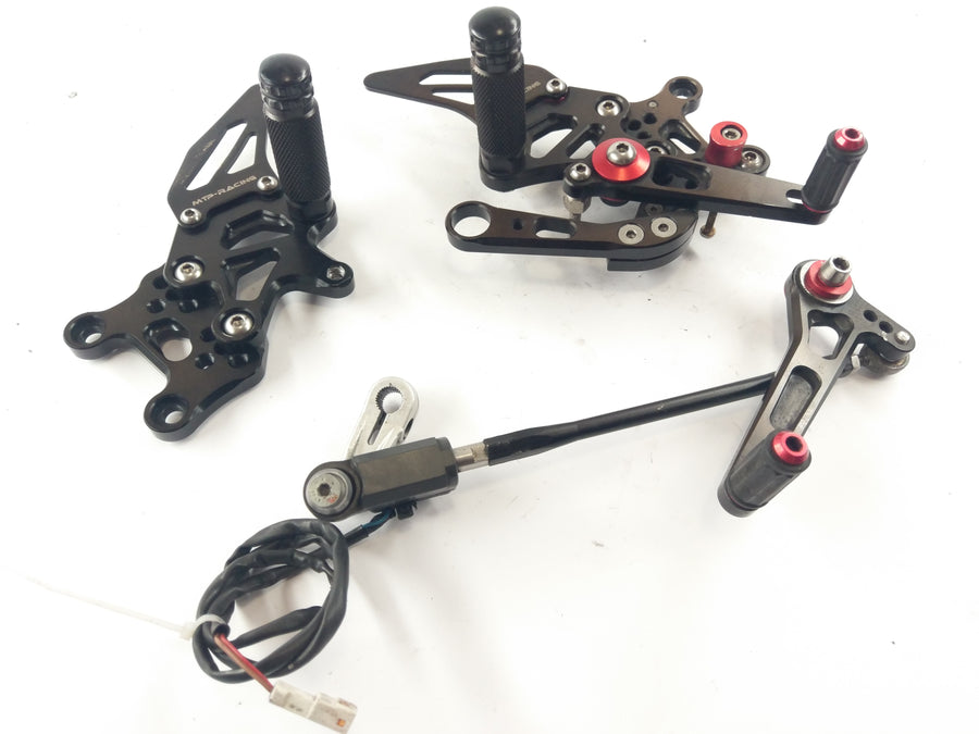 Aprilia RSV4 1000 RK [2010] - Footrest System MTP Racing med byte klockor Quickshifter