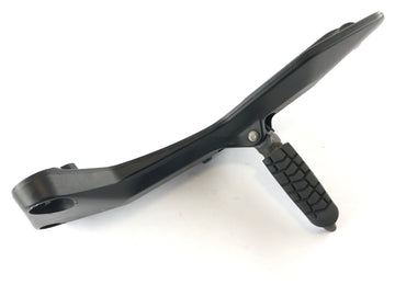 Husqvarna Vitpilen 401 [2021] - Footrest Plate till vänster med förarens fotran - 0