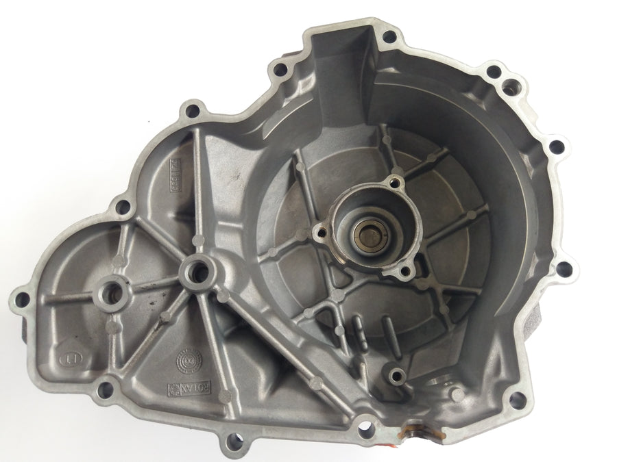 Aprilia RST 1000 FUTURA [2004] - Generator täcker motorlock
