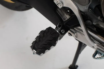 Moto Guzzi V 85 TT [SW-MOTECH] – Evolution fotstöd
